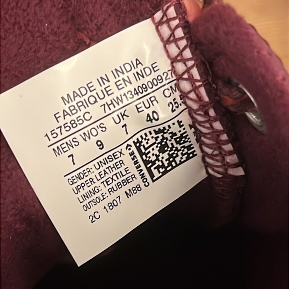 CONVERSE ALL STAR BURGUNDY LEATHER SNEAKER - Women’s 9 - Picture 6 of 11